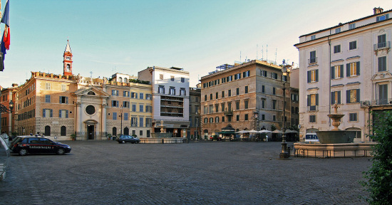 Piazza Farnese a Roma